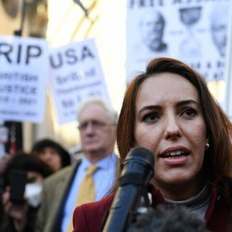 Η σύντροφος του Ασανζ Στέλλα Μόρις