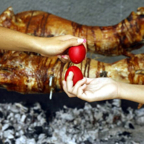 Πάσχα στο χωριό φέτος αλλά με μάσκες για τον κορωνοϊό, ξεκαθάρισε η Ματίνα Παγώνη