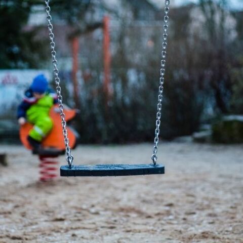 Θάνατος τριών παιδιών στην Πάτρα: Τρία πρόσωπα στο «κάδρο» – Τι θα γίνει με τα εντάλματα σύλληψης