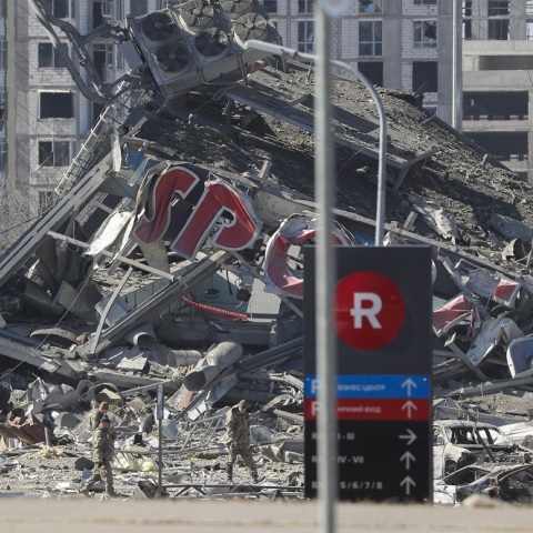 Βομβαρδισμένο κτίριο στο Κίεβο - Πόλεμος στην Ουκρανία