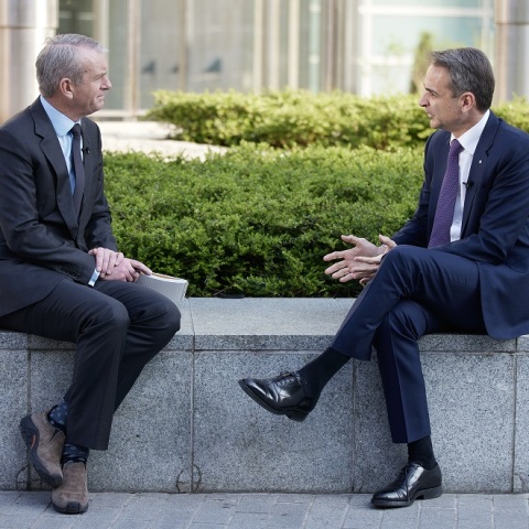 ΒΡΥΞΕΛΛΕΣ-ΣΥΝΕΝΤΕΥΞΗ ΤΟΥΠΡΩΘΥΠΟΥΡΓΟΥ ΚΥΡΙΑΚΟΥ ΜΗΤΣΟΤΑΚΗ ΣΤΟN ΔΗΜΟΣΙΟΓΡΑΦΟ ΤΟΥ CNN NIK ROBERTSON (Γ.Τ ΠΡΩΘΥΠΟΥΡΓΟΥ ΔΗΜΗΤΡΗΣ ΠΑΠΑΜΗΤΣΟΣ/ EUROKINISSI)