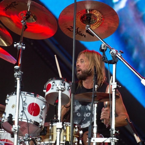 Ο ντράμερ των Foo Fighters, Taylor Hawkins 