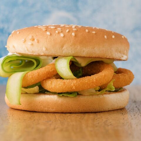 Burger με τηγανιτό καλαμαράκι