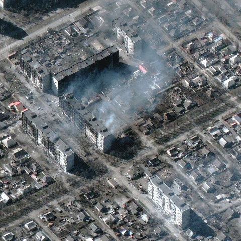 Ισοπεδωμένα κτίρια στη Μαριούπολη από τους ρωσικούς βομβαρδισμούς στην Ουκρανία