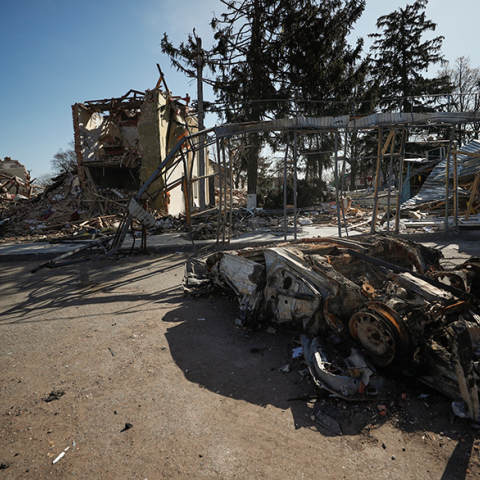 Πόλεμος στην Ουκρανία: Βομβαρδισμένη αγορά στα περίχωρα του Κιέβου