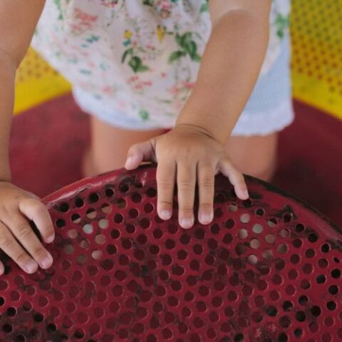 Παιδί © Unsplash/ Michal Bozek  