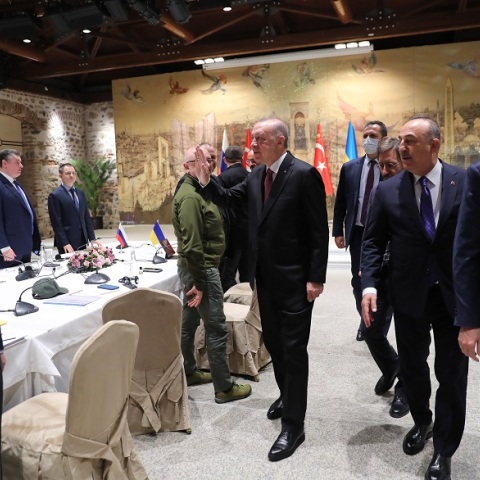 Συνομιλίες Ουκρανίας - Ρωσίας στην Κωνσταντινούπολη 