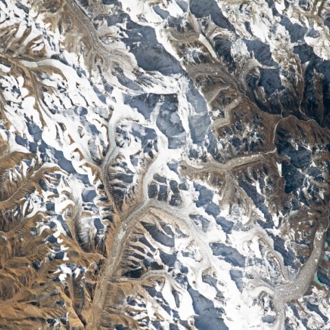 Μοναδική φωτογραφία του Έβερεστ τραβηγμένη από αστροναύτη