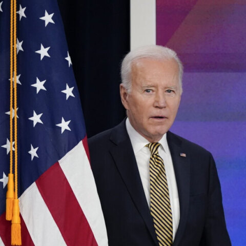 Ο Τζο Μπάιντεν χαρακτηρίζει εγκληματία πολέμου τον Πούτιν για τη σφαγή στην Μπούκα