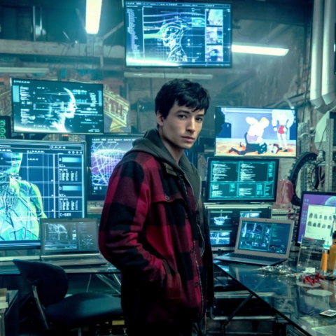 Στιγμιότυπο από την ταινία Justice League με τον Έζρα Μίλερ.