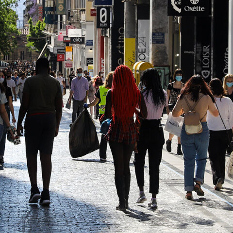 Το εορταστικό ωράριο Πάσχα 2022 ξεκινά στις 14 Απριλίου 2022, ημέρα Πέμπτη