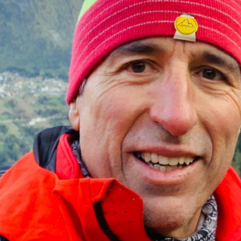 Αντώνης Σύκαρης