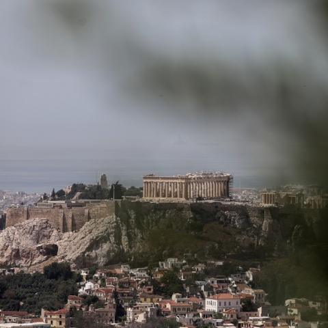 Καιρός - Φωτογραφία με την Ακρόπολη 