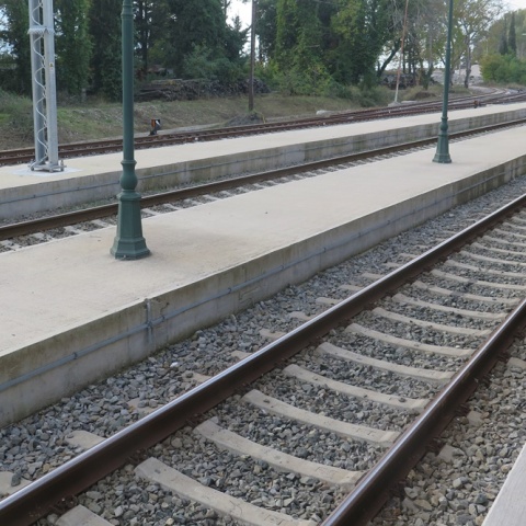 Ράγες τρένου σε σταθμό