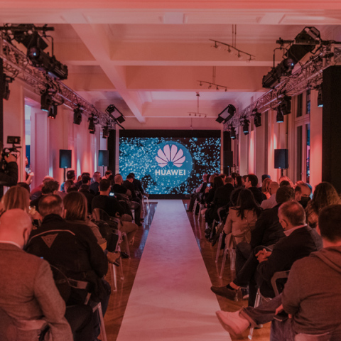 Η ΗUAWEI παρουσίασε τα νέα smartphones σε μία μοναδική εκδήλωση 
