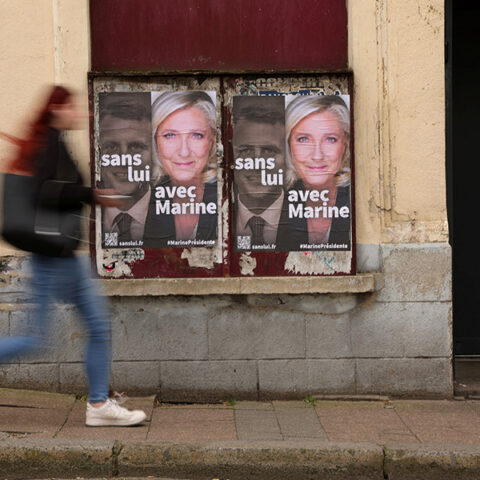 : Ο Μακρόν στη Μασσαλία, διαδηλώσεις κατά της άκρας δεξιάς θα πραγματοποιηθούν στη χώρα