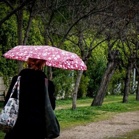 Καιρός: Βροχές και πτώση της θερμοκρασίας τη Μεγάλη Δευτέρα