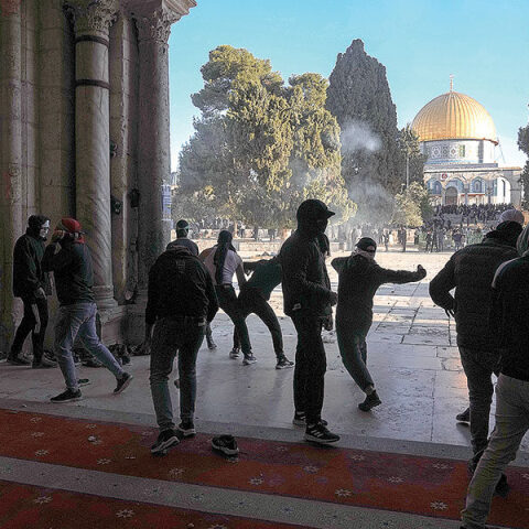 Ισραήλ: Οι ταραχές στην Πλατεία των Τζαμιών κλονίζουν την κυβέρνηση συνασπισμού του Ναφτάλι Μπένετ	