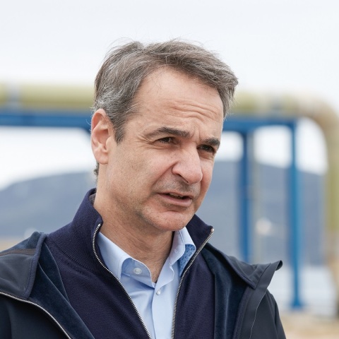 ΕΠΙΣΚΕΨΗ ΤΟΥ ΠΡΩΘΥΠΟΥΡΓΟΥ ΚΥΡ. ΜΗΤΣΟΤΑΚΗ ΣΤΙΣ ΕΓΚΑΤΑΣΤΑΣΕΙΣ ΤΟΥ ΤΕΡΜΑΤΙΚΟΥ ΣΤΑΘΜΟΥ ΥΓΡΟΠΟΙΗΜΕΝΟΥ ΦΥΣΙΚΟΥ ΑΕΡΙΟΥ ΣΤΗΝ ΡΕΒΥΘΟΥΣΑ (ΔΗΜΗΤΡΗΣ ΠΑΠΑΜΗΤΣΟΣ/ΓΡΑΦΕΙΟ ΤΥΠΟΥ ΠΡΩΘΥΠΟΥΡΓΟΥ/EUROKINISSI)