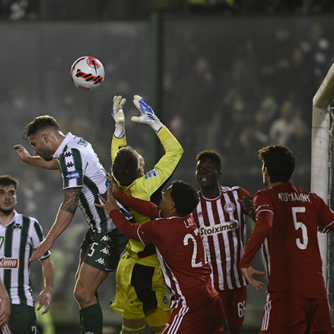 Ολυμπιακός και Παναθηναϊκός σε αγώνα για τα πλέι οφ της Super League