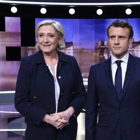 Ο Εμανουέλ Μακρόν και η Μαρίν Λεπέν © EPA/ STEPHANIE LECOCQ