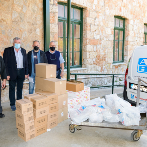 Ο ΑΒ Βασιλόπουλος στηρίζει το Γηροκομείο Αθηνών