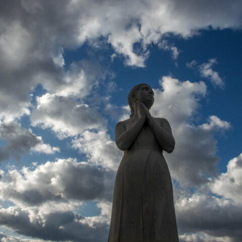 Με νεφώσεις ο καιρός σήμερα Μεγάλη Πέμπτη 21 Απριλίου 2022