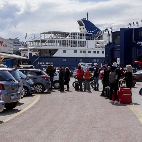Πάσχα στο χωριό μετά από δυο χρόνια: Αυξημένη η κίνηση στα λιμάνια