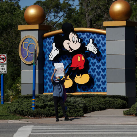 «Don't Say Gay»: Ο αμφιλεγόμενος νόμος της Φλόριντα κατά της LGBT κοινότητας και ο ρόλος της Disney - Γιατί την κατηγορούν για ομοφοβία