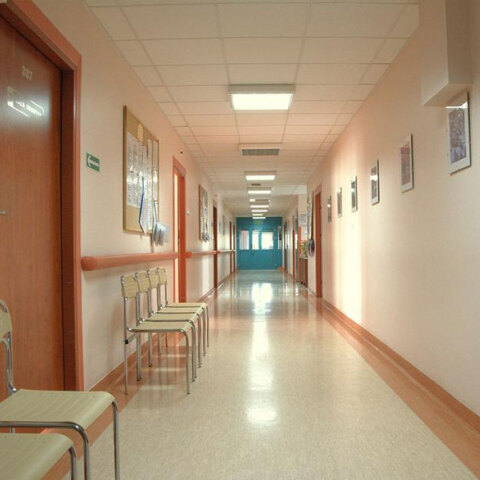 Πιθανό ένα κρούσμα ηπατίτιδας σε παιδιά στην Ελλάδα, σύμφωνα με τον επικεφαλής του ΕΟΔΥ Θεοκλή Ζαούτη