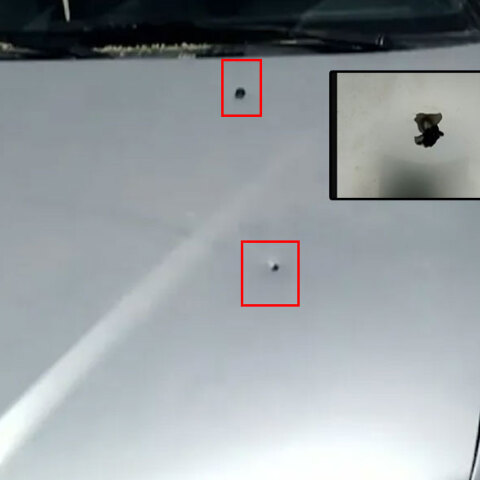 Οι τρύπες από τις σφαίρες σε αυτοκίνητο στην Ερέτρια, μέσα στο οποίο επέβαιναν παιδιά