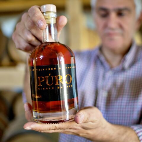 Παλαιωμένο τσίπουρο Puro, ένα κορυφαίο ελληνικό απόσταγμα