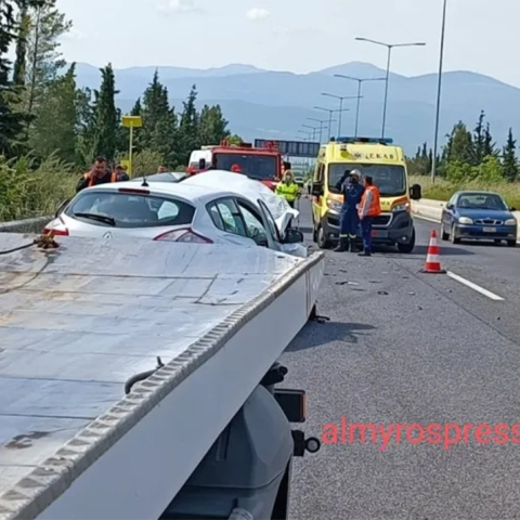 Τροχαίο δυστύχημα στη ΛΕΑ: Εικόνα από το σημείο - Τα οχήματα που ενεπλάκησαν
