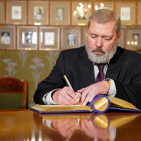 Ντμίτρι Μουράτοφ