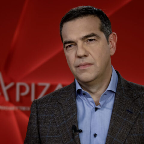 Αλ.Τσίπρας: Το κρίσιμο είναι αν τα μέτρα που θα φέρει η κυβέρνηση θα τα πληρώσουν ξανά οι φορολογούμενοι ή θα κόψει τα «κλεφτόδεντρα»	