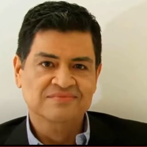 Ο δημοσιογράφος Λουίς Ενρίκε Ραμίρες 