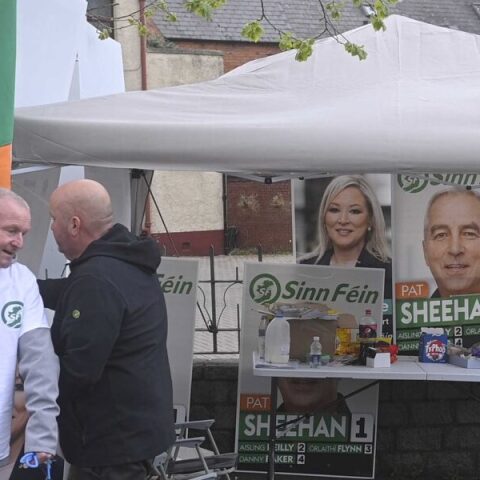 Βόρεια Ιρλανδία: Προς ιστορική νίκη το Σιν Φέιν για πρώτη φορά στα χρονικά