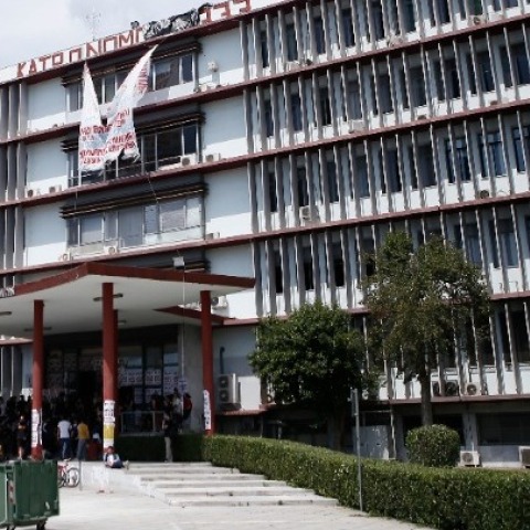 Νίκος Φίλης: Η κυβέρνηση τροφοδοτεί τον φαύλο κύκλο της βίας και της αστυνομοκρατίας στο ΑΠΘ, με στόχο την επιβολή της Πανεπιστημιακής Αστυνομίας	