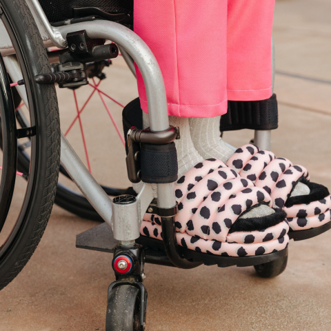 FEEL YOU: Νέα καμπάνια της UGG με Fluff style