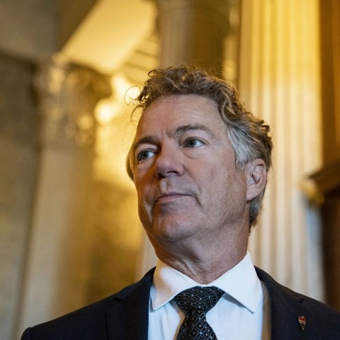 ΗΠΑ: Φρένο από τον γερουσιαστή Ραντ Πολ στην ταχεία αποστολή βοήθειας 40 δισ. δολ. στην Ουκρανία