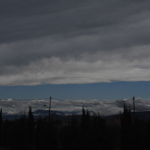 Άστατος ο καιρός την Κυριακή (15/05) με βροχές και καταιγίδες