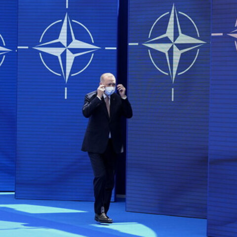 Έτοιμος να ασκήσει βέτο στο ΝΑΤΟ ο Ερντογάν για Φινλανδία και Σουηδία