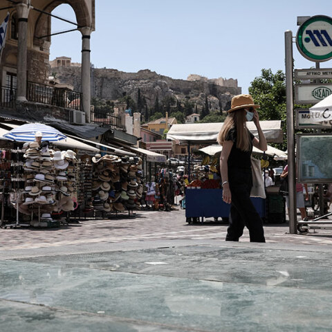 Κορωνοϊός: Αύριο οι αποφάσεις για τις μάσκες