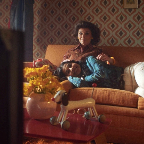 Παραδείγματα ορατότητας: ο σύμβουλος του πρωθυπουργού, ο Γιώργος Καπουτζίδης, η Τζεφ Μοντάνα