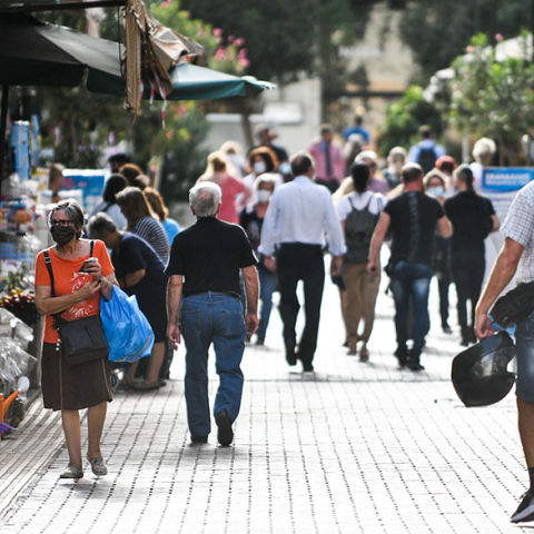 Τέλος οι μάσκες σε καταστήματα από την 1η Ιουνίου 