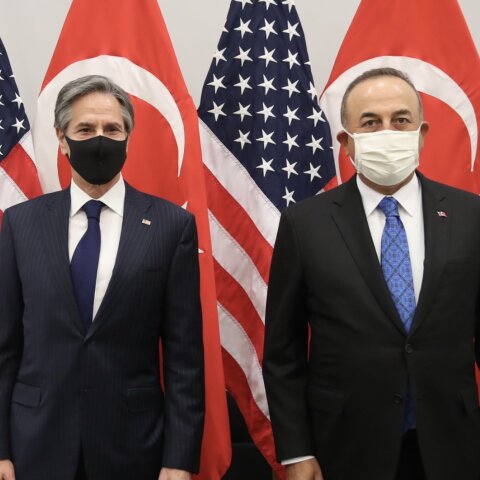 Τσαβούσογλου σε Μπλίνκεν: «Χάσατε την ισορροπία μεταξύ Τουρκίας και Ελλάδας – Τηρήστε τις ισορροπίες»