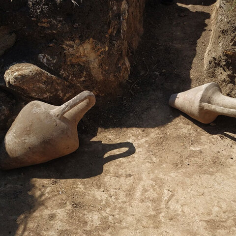 Ουκρανία: Στρατιώτες ανακάλυψαν στην Οδησσό αρχαίους ελληνικούς αμφορείς