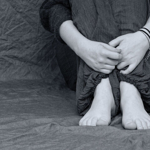 Αυτοκτονία 14χρονου: Καταγγελία για ξυλοδαρμό μαθήτριας στο σχολείο του