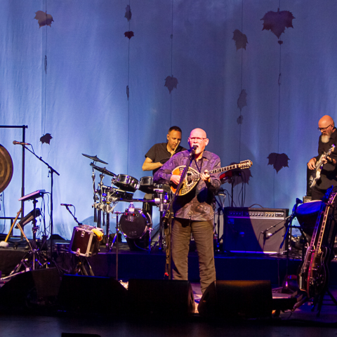 Φωτορεπορτάζ από τη sold out συναυλία των Dead Can Dance στην Αθήνα, στην Αίθουσα Σταύρος Νιάρχος - ΚΠΙΣΝ στην