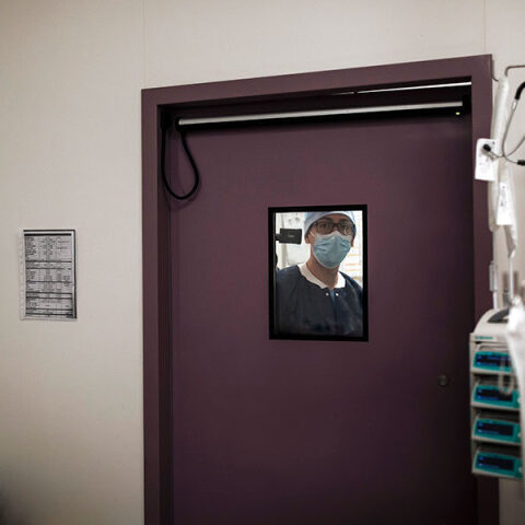 Γαλλία: Πρώτο πιθανό κρούσμα ευλογιάς των πιθήκων εντοπίστηκε στο Παρίσι	